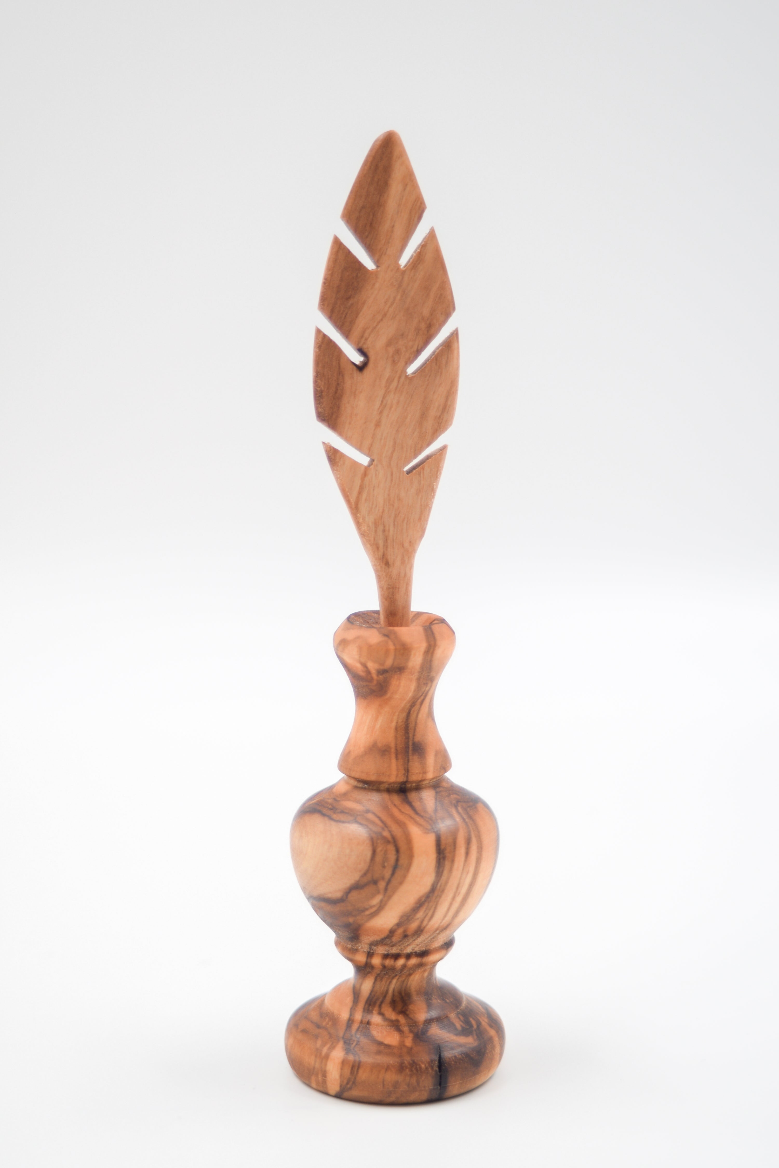 Pot à khôl en bois d’olivier