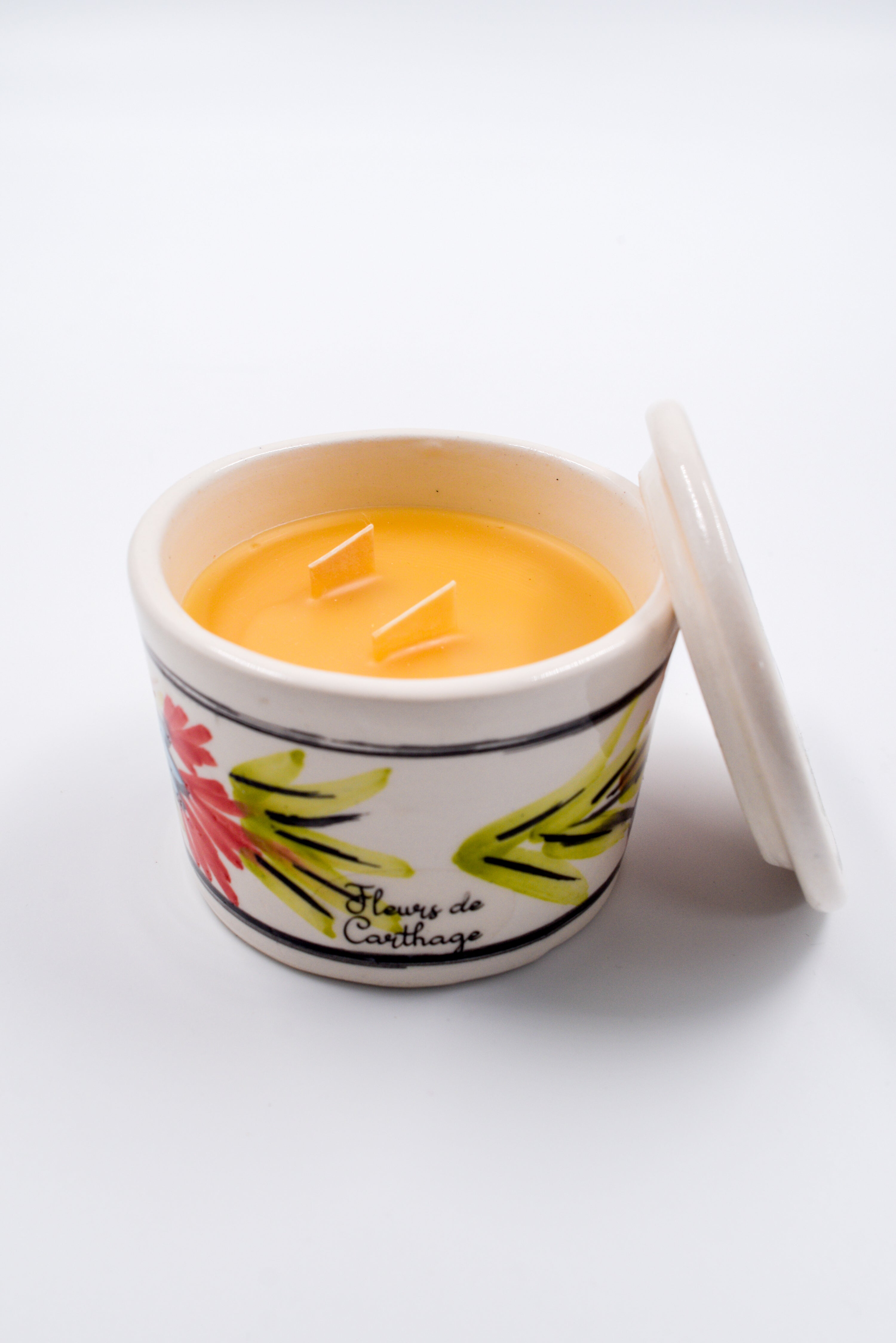 Bougie artisanale “Fleurs de Carthage” en pot céramique peint à la main