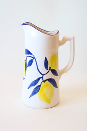 Broc en céramique avec poignée