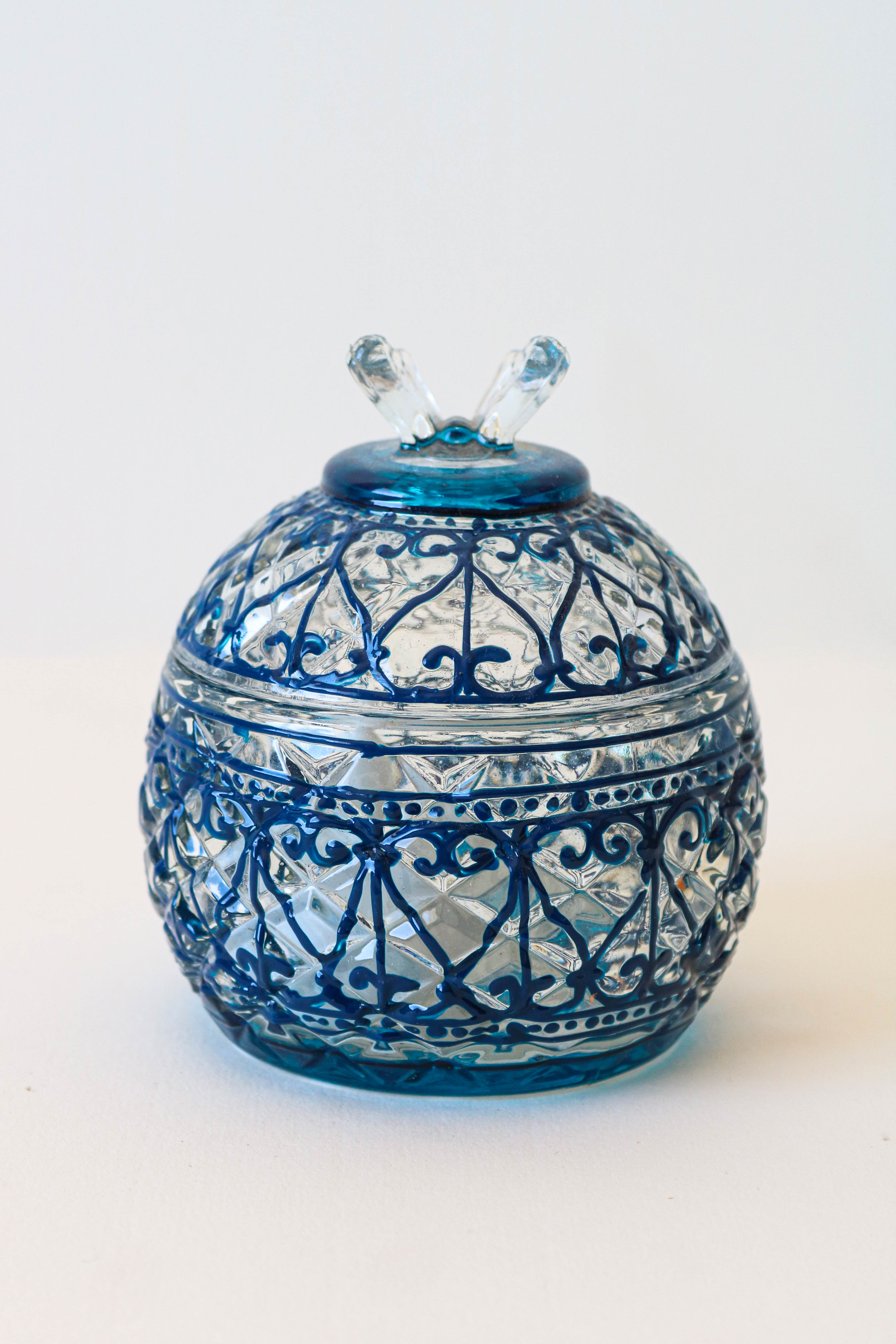 Bonbonnière peint à la main