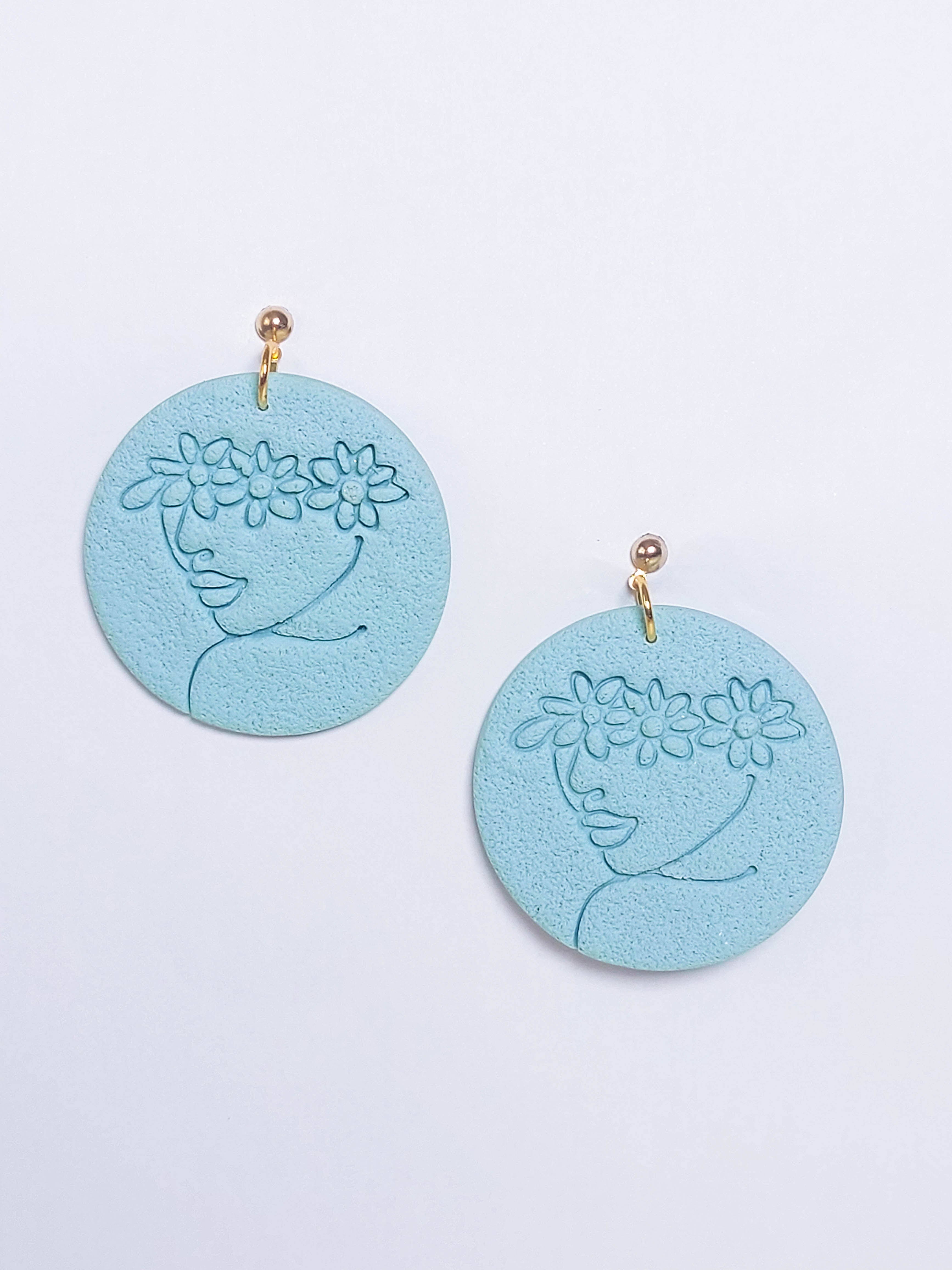 boucle d'oreille en pate polymere "la couronne"