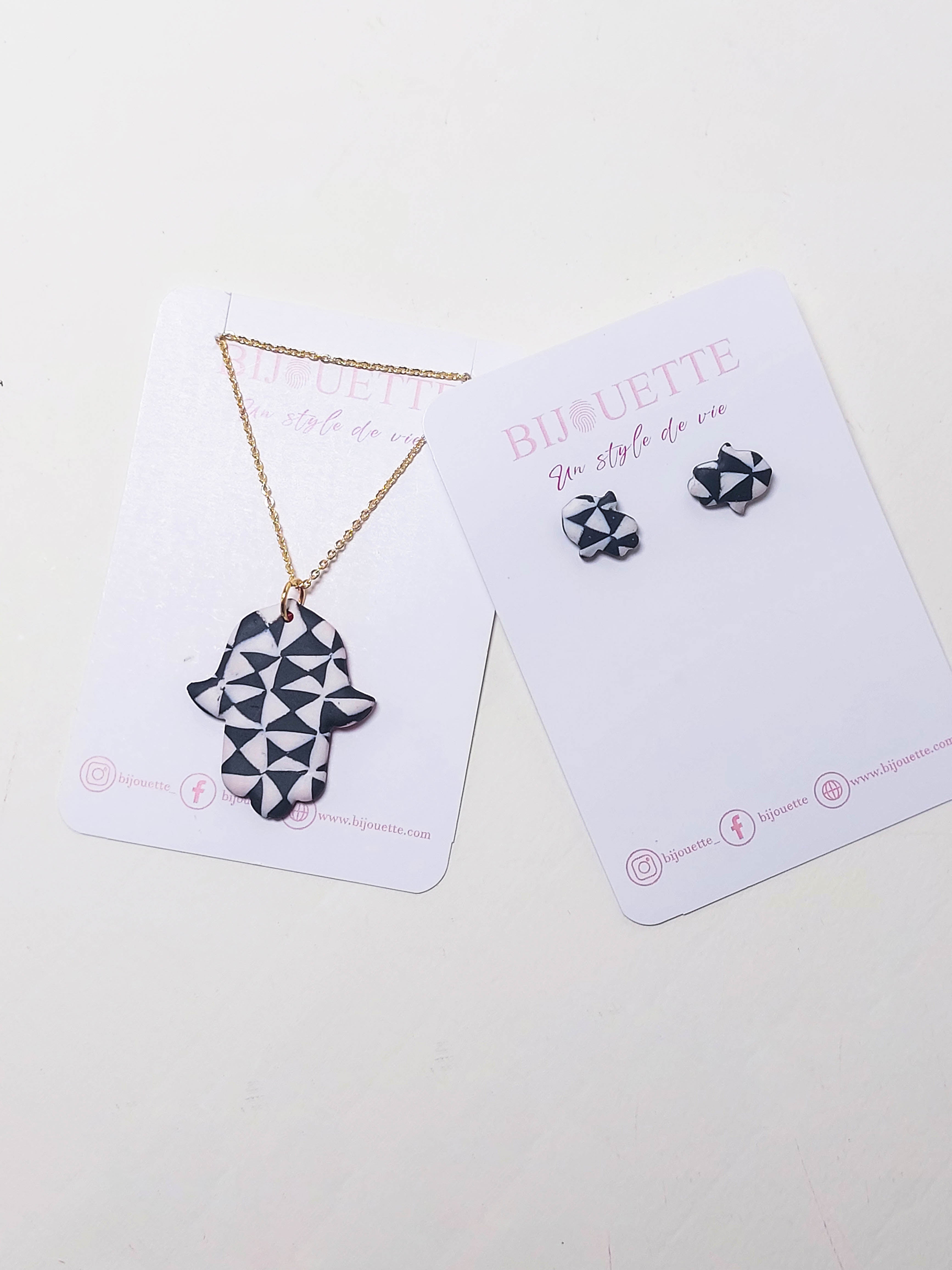 boucle d'oreille et collier en pate FIMO motif carreaux