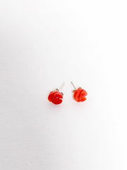 boucle d'oreille en corail motif rose