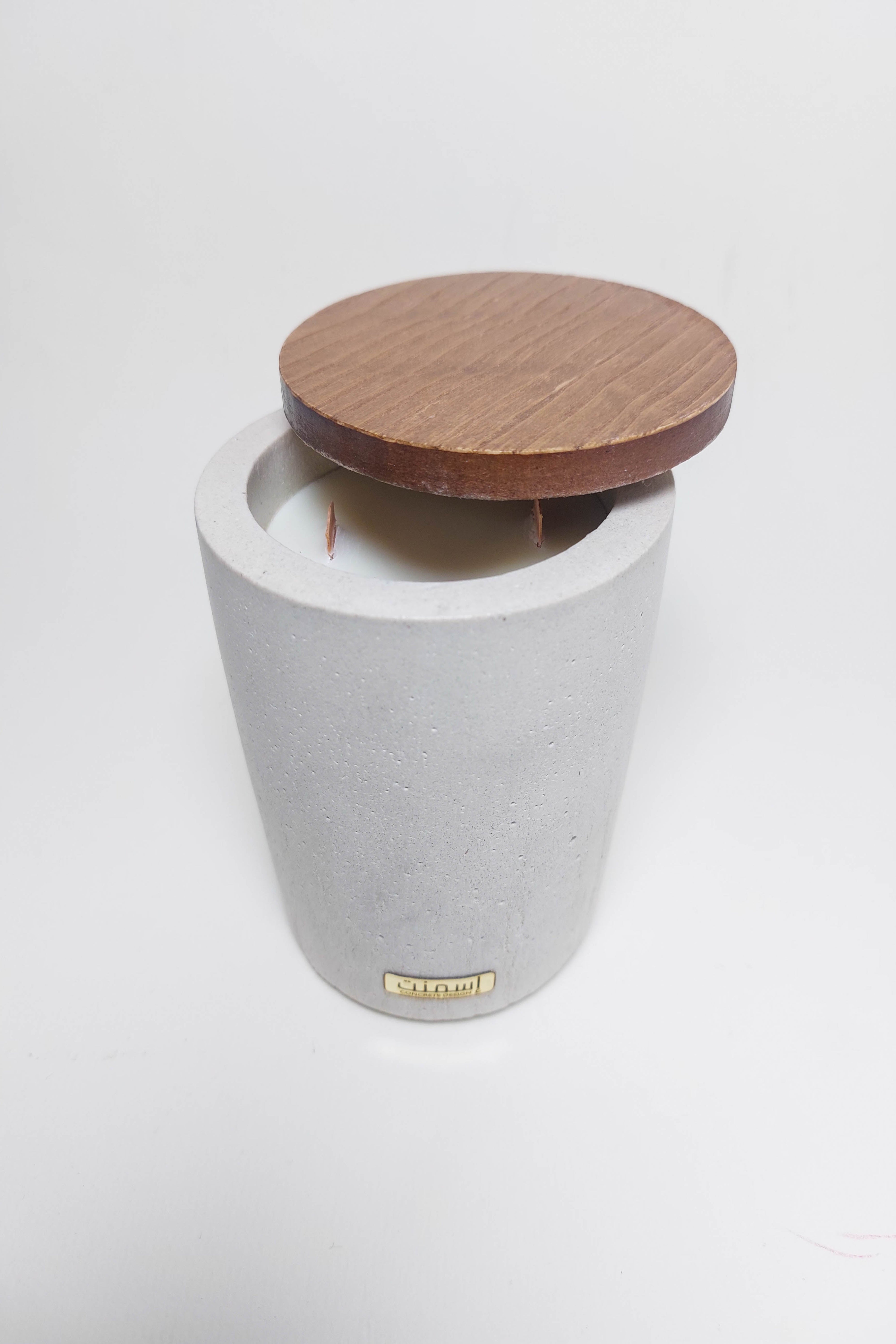 Bougie parfume avec bol en bton et couvercle en bois