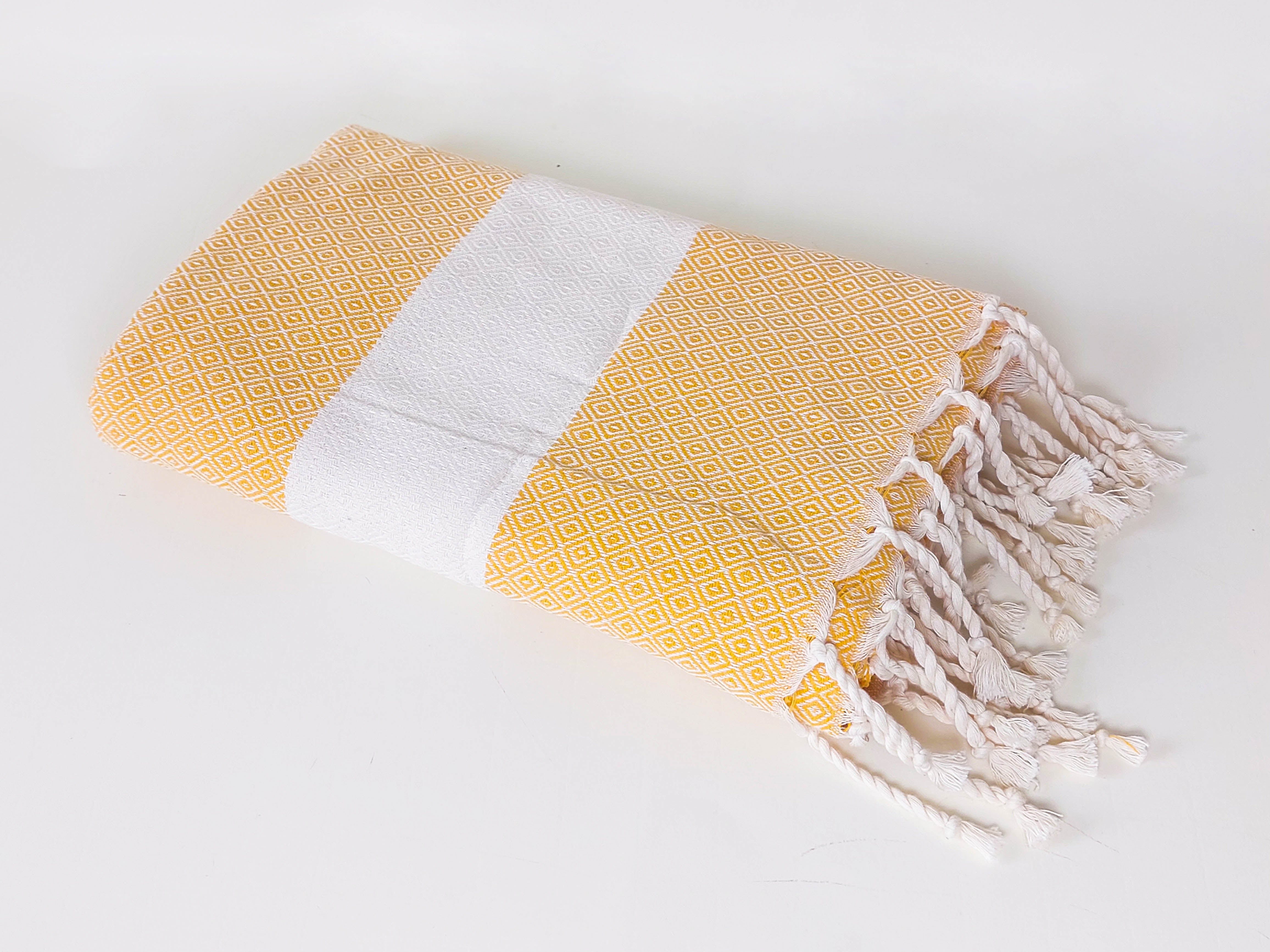 Fouta, serviette de plage jaune