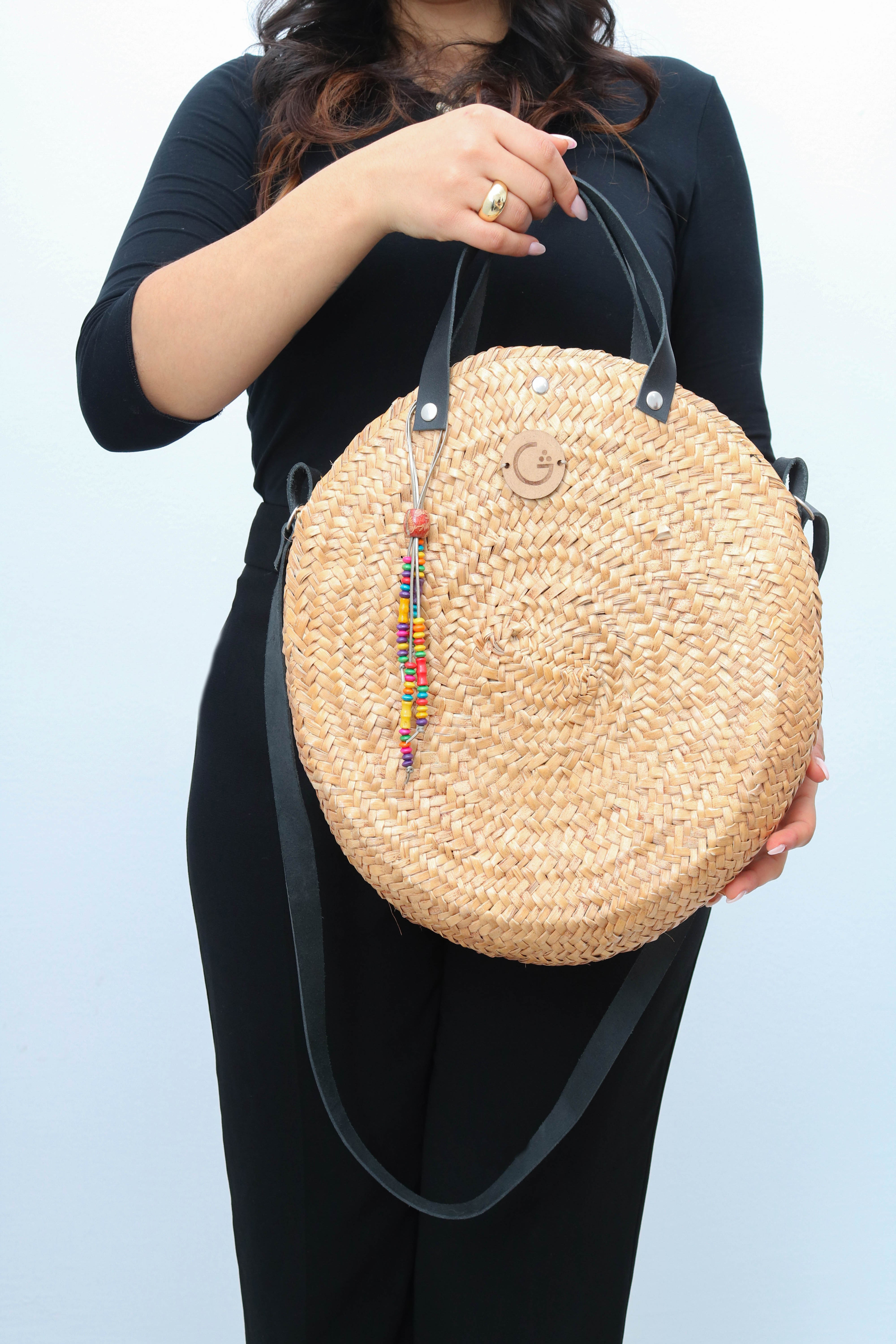 sac en jonc naturel tresse avec bandoulière en cuir