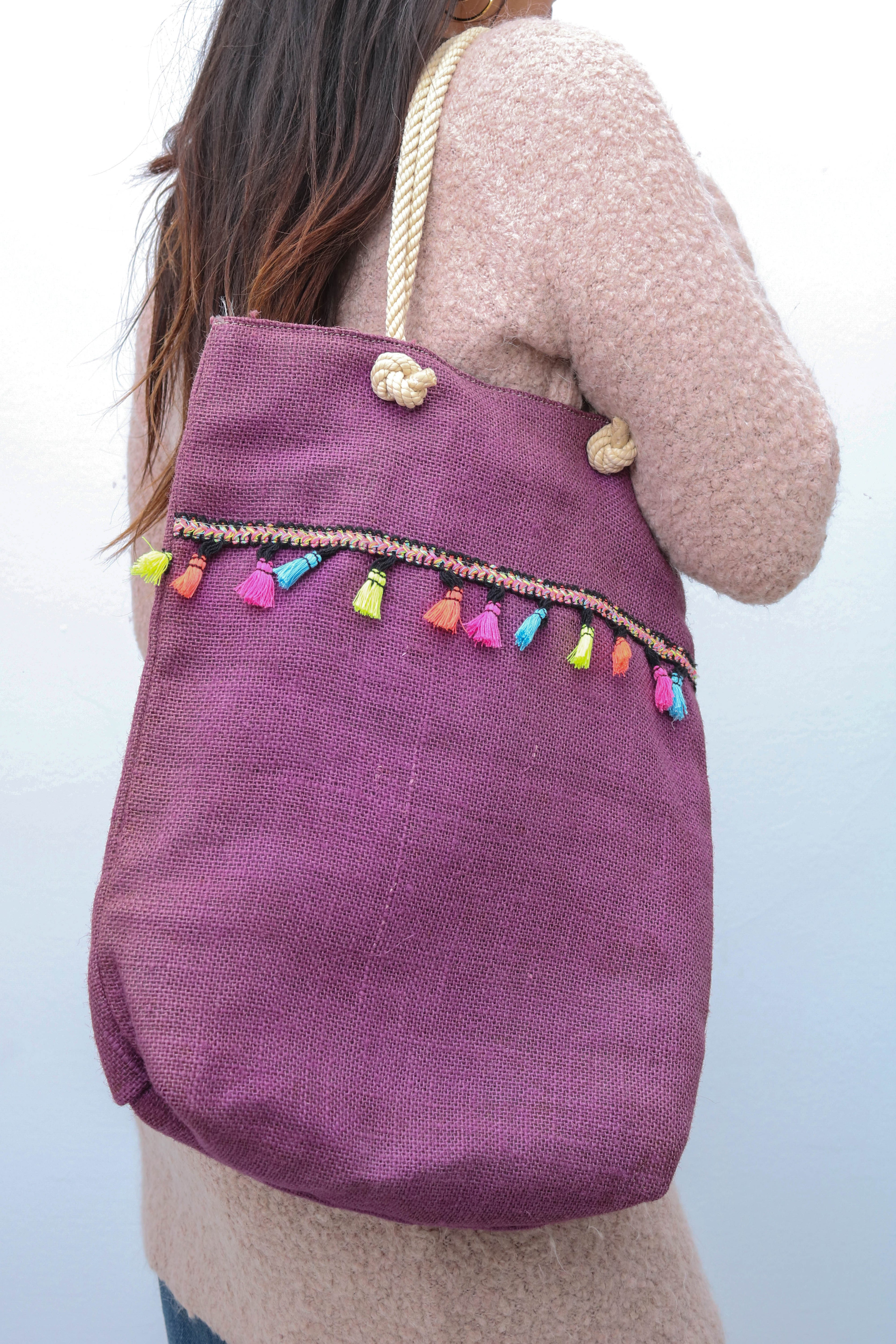 Sac de plage en jute de toile avec pompons