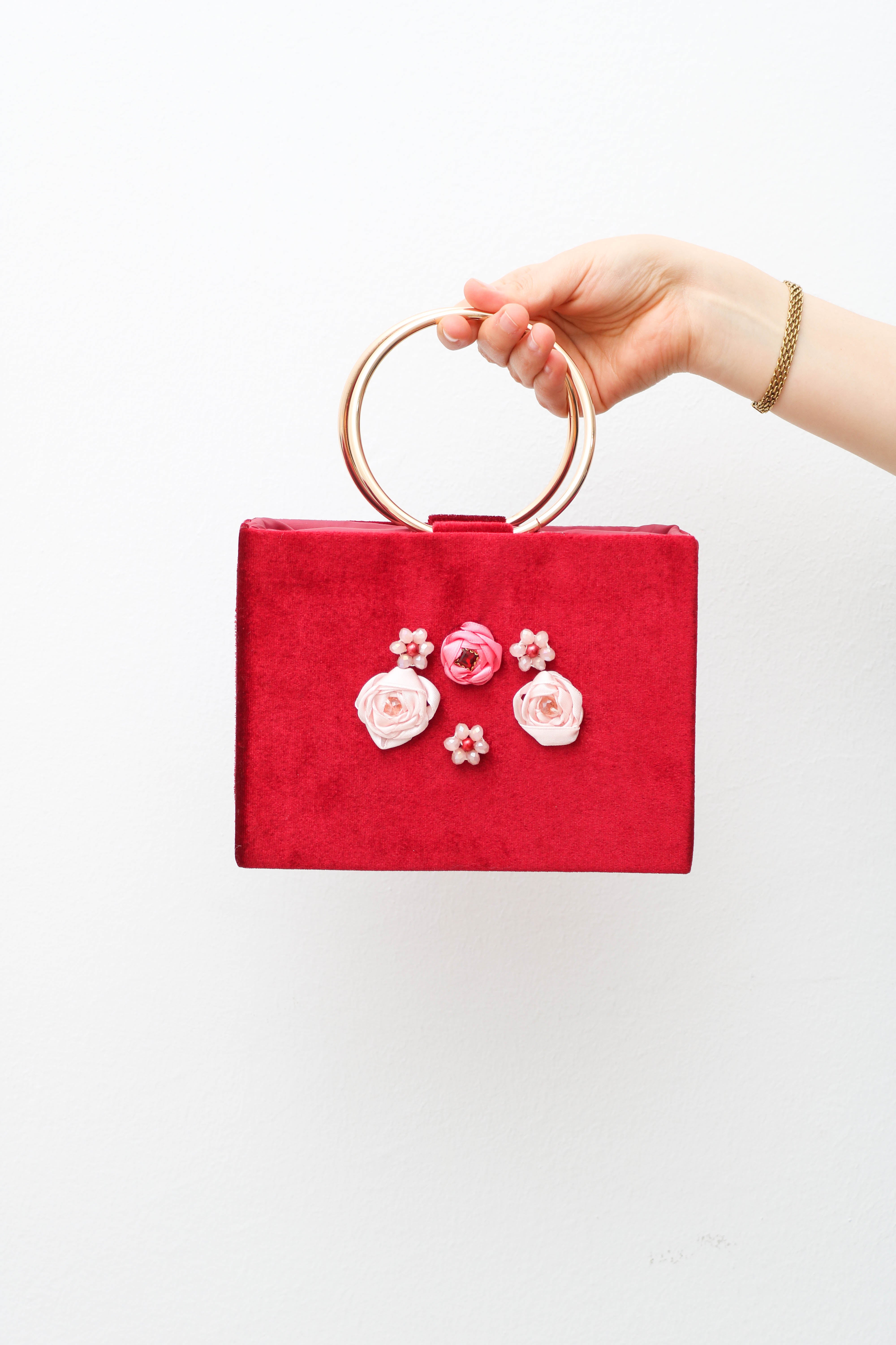 Sac à main carré rouge