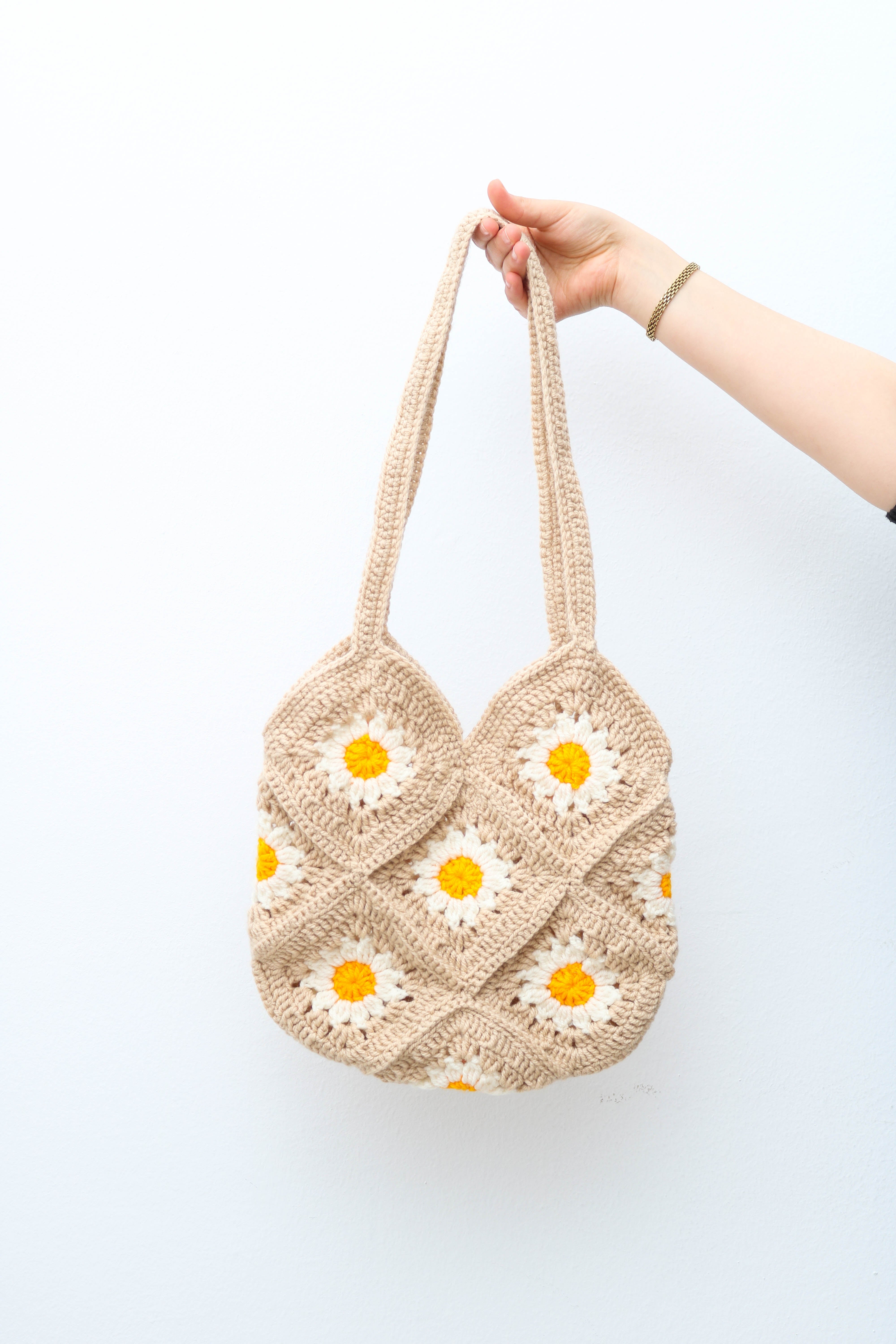 Sac au crochet motif floral