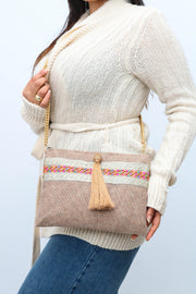 sac a main en jute  brodé à la main